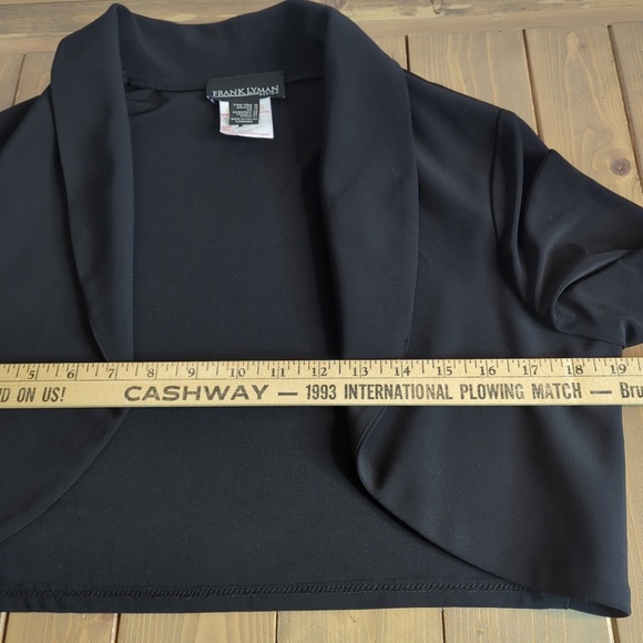 Frank Lyman Short Black Bolero Jacket Coverup Long Sleeves - Picture 6 of 7